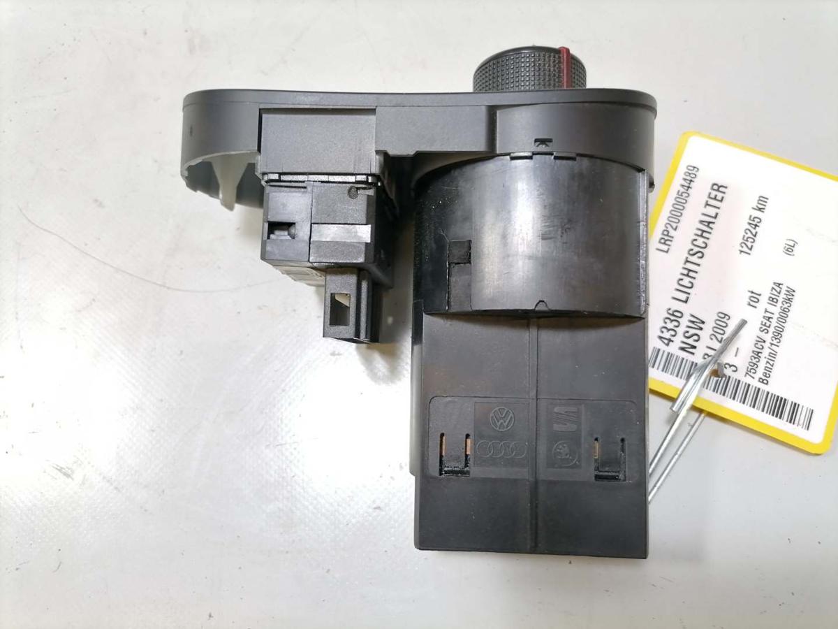 Seat Ibiza 6L original Lichtschalter für Fahrzeuge mit Nebelscheinwerfer Bj.2009